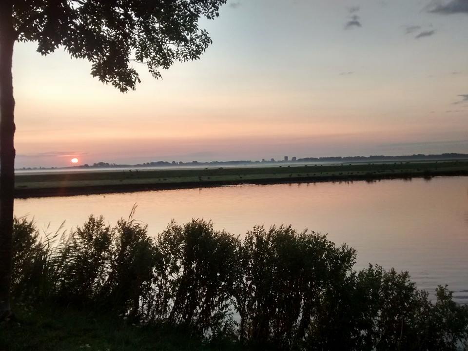 10563089_693008244102075_8926805553164126857_n