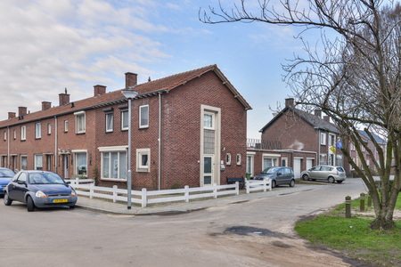 Straat-2
